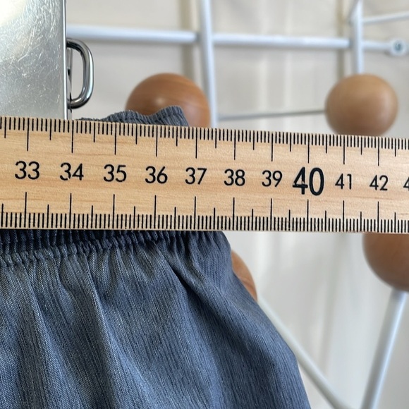 Lululemon - Classic Athletic Shorts - Grey - L - Picture 8 of 11